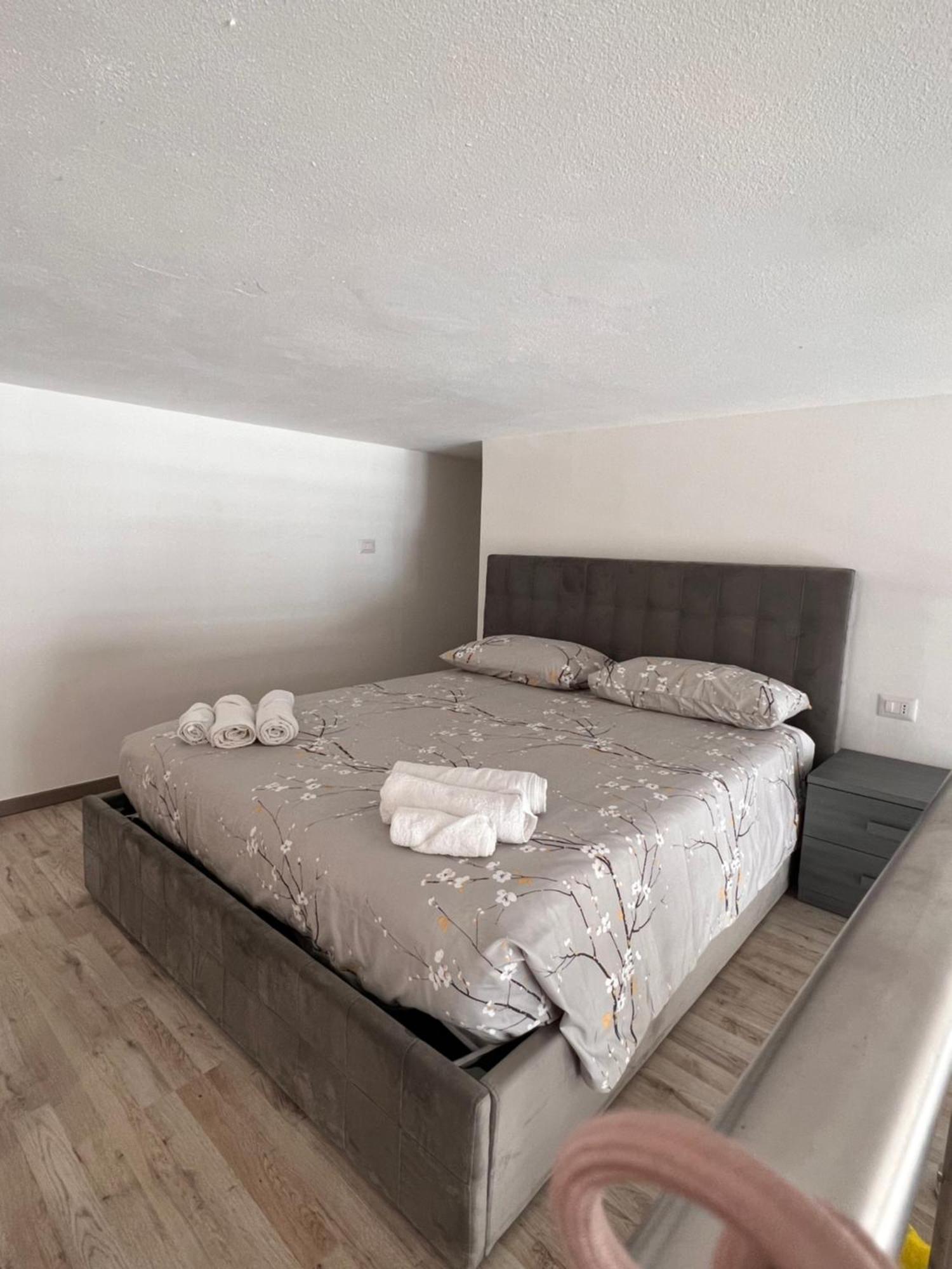 Urban Charme Loft Apartment ดอร์กาลี ภายนอก รูปภาพ