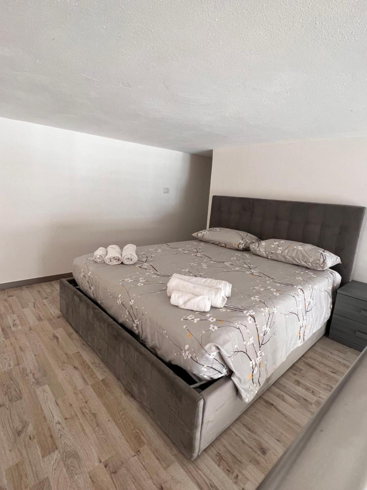 Urban Charme Loft Apartment ดอร์กาลี ภายนอก รูปภาพ